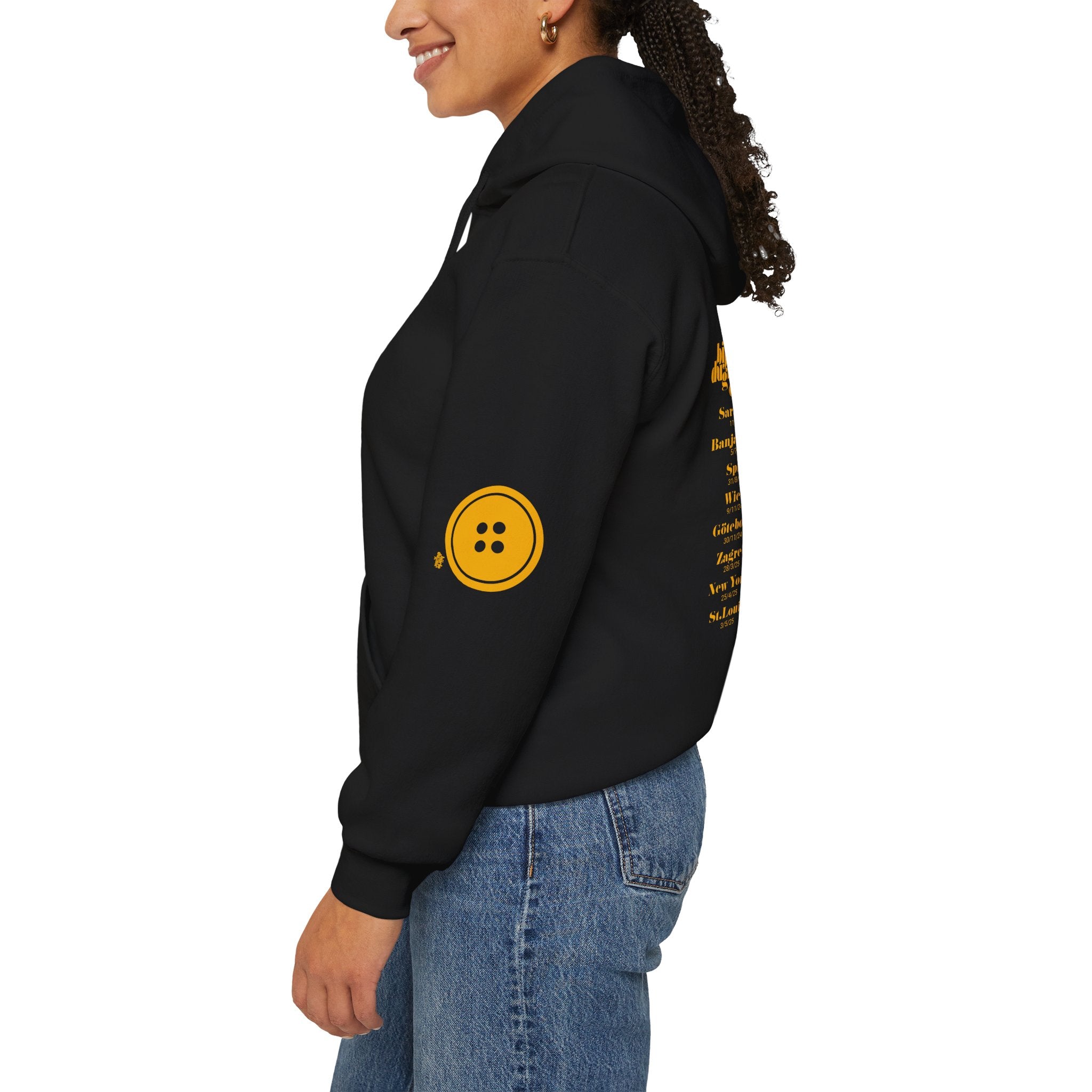 Doživjeti stotu Tour 2024/25 - Button Logo Hooded Sweatshirt